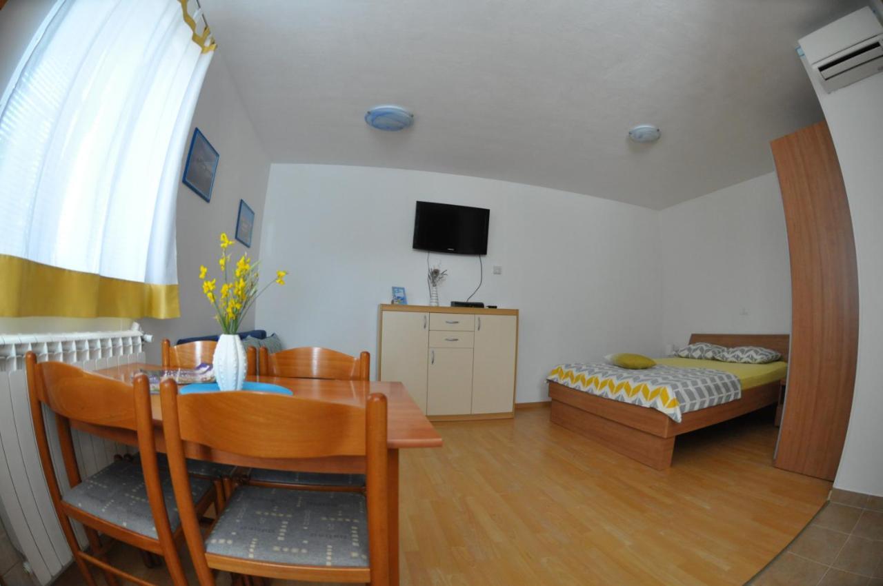 Apartma Brnistra Ginestra Копер Екстер'єр фото