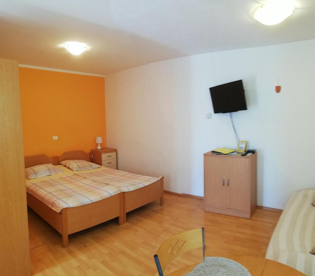 Apartma Brnistra Ginestra Копер Екстер'єр фото